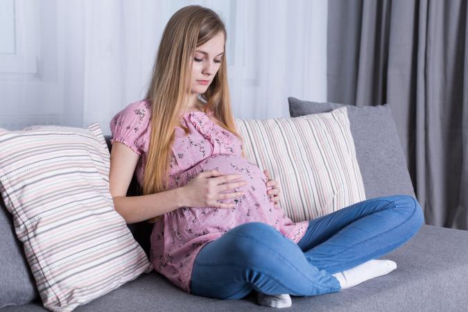 teenager pregnant in high school